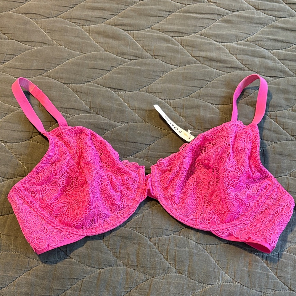 Soma Unlined Lace Plunge Bra